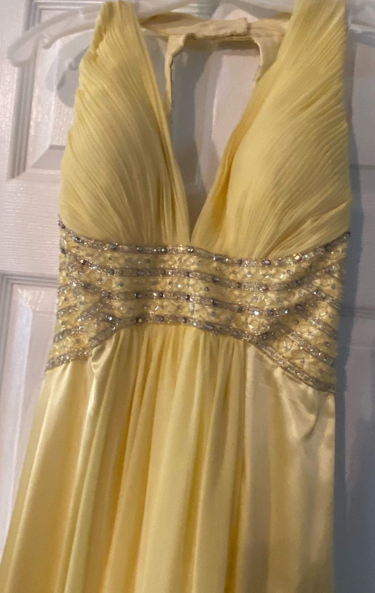Tony Bowls Size 6 Prom Yellow Floor Length Maxi on Queenly
