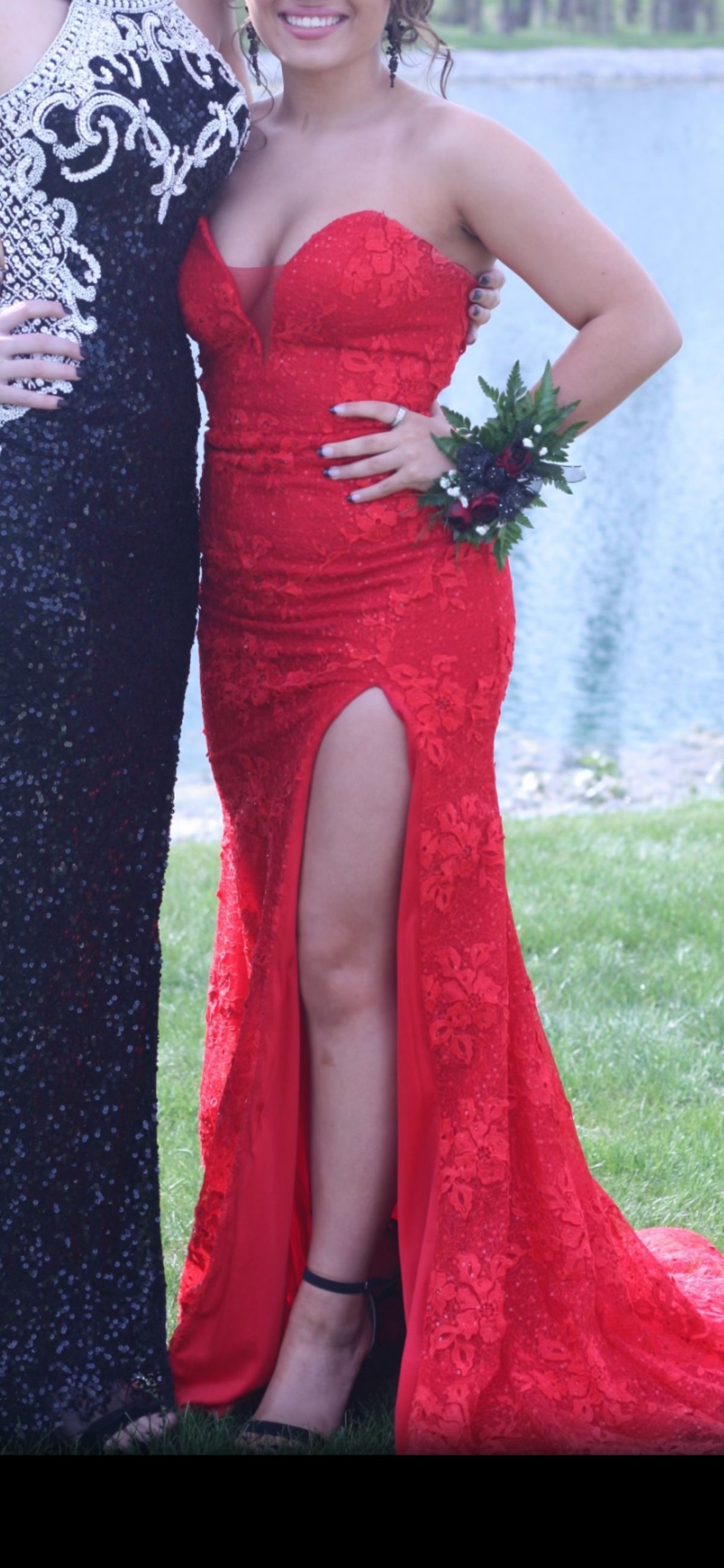 Clarisse Size 0 Prom Red Mermaid Dress on Queenly