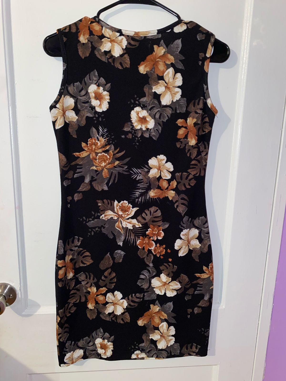 Size 4 Wedding Guest Multicolor Cocktail Dress on Queenly
