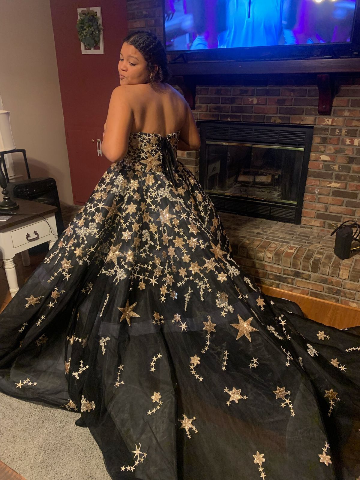 Plus Size 18 Prom Black Ball Gown on Queenly