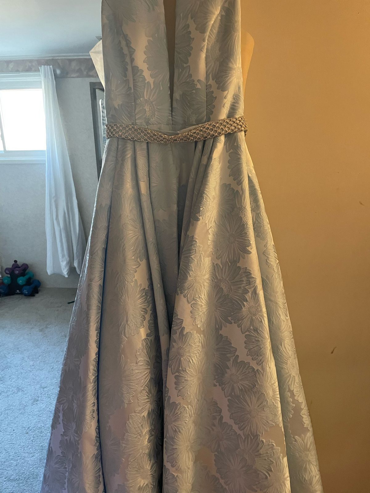 Sherri Hill Size 10 Prom Plunge Light Blue Floor Length Maxi on Queenly
