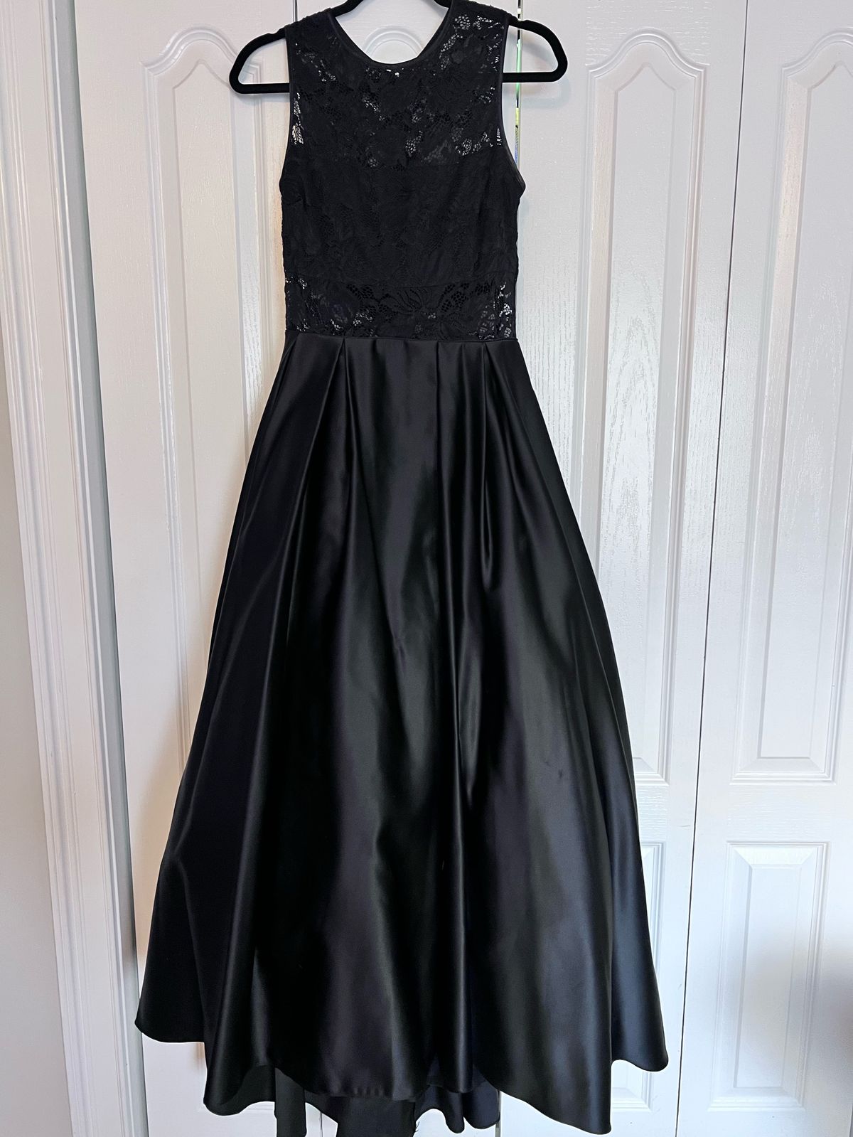 Betsy and Adam Size 8 Prom Black Ball Gown on Queenly