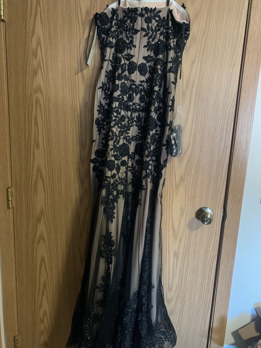 Size 6 Strapless Lace Black Mermaid Dress on Queenly