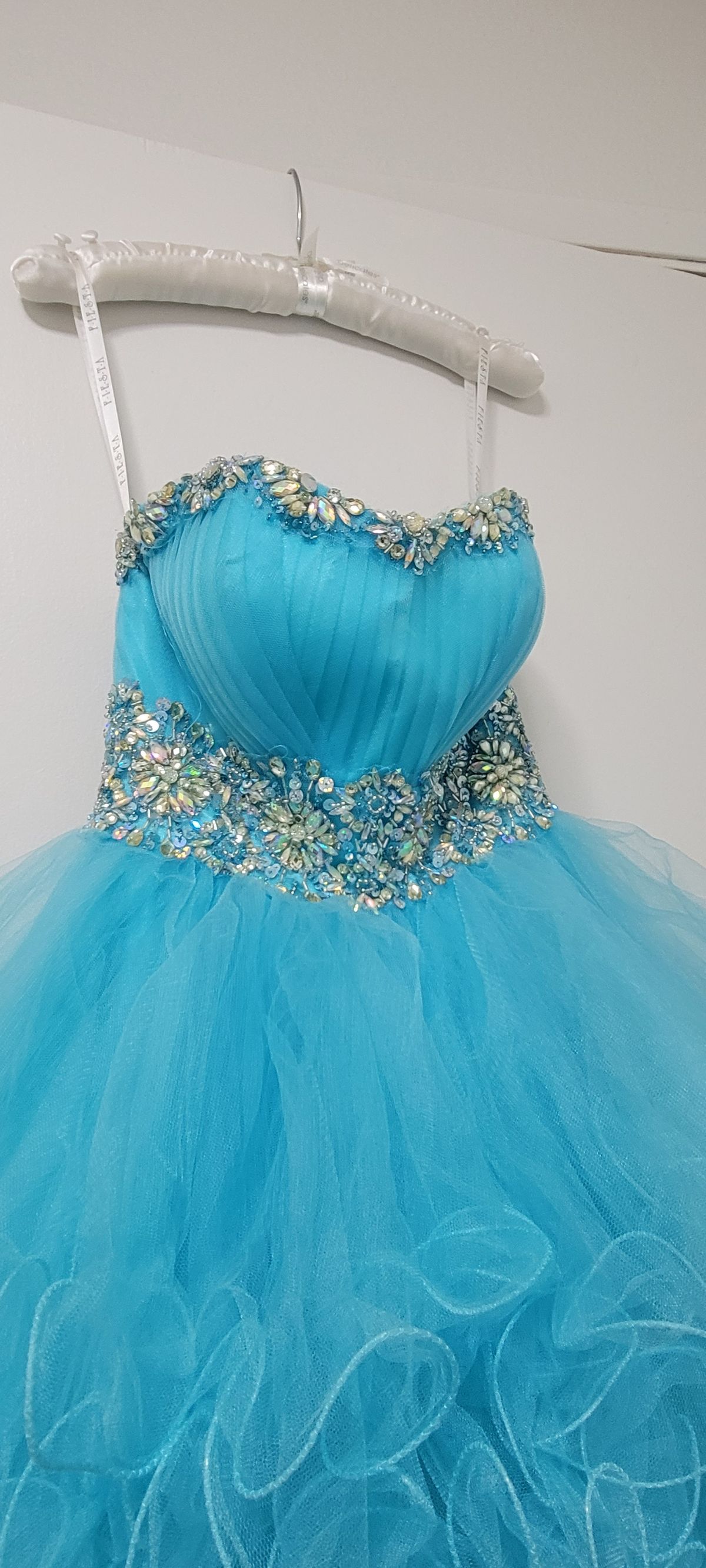 Size 2 Homecoming Strapless Lace Light Blue Ball Gown on Queenly