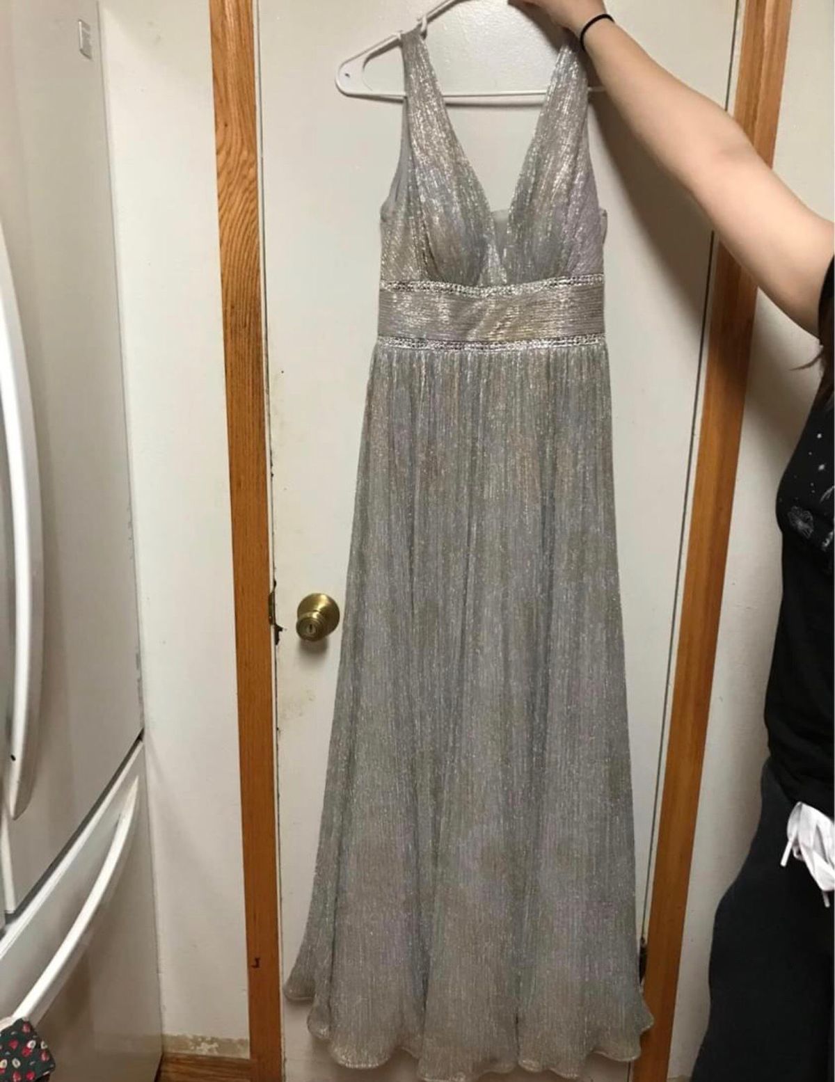 David's Bridal Size 4 Prom Silver Floor Length Maxi on Queenly