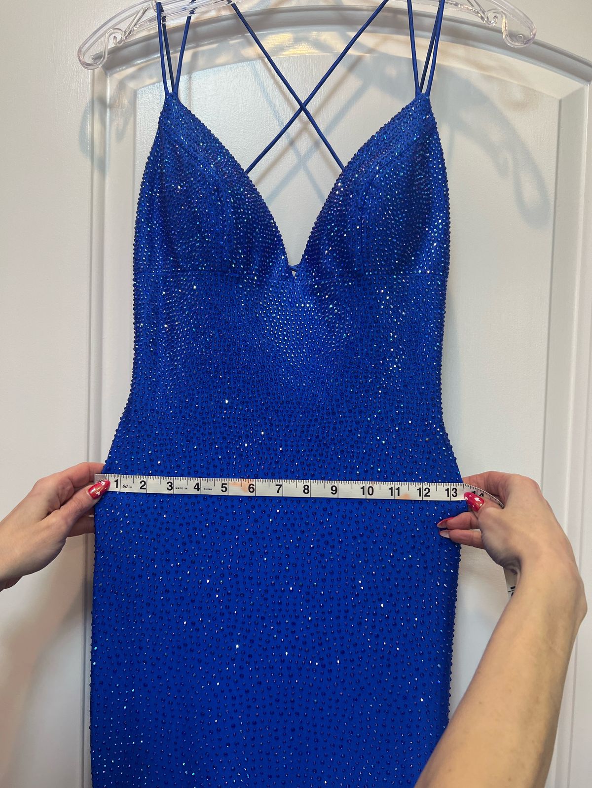 Sherri Hill Size 4 Prom Plunge Sequined Blue Dress With Train on Queenly