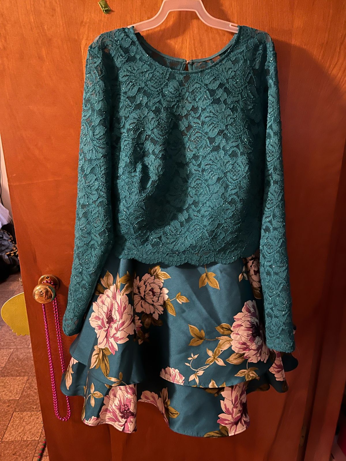 Size 14 Homecoming Long Sleeve Lace Blue Cocktail Dress on Queenly