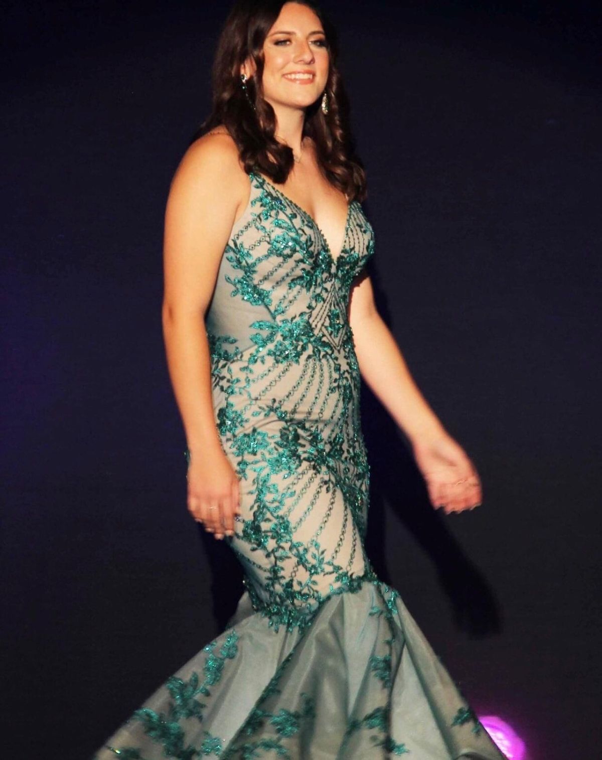 Ellie Wilde Size 6 Prom Green Mermaid Dress on Queenly