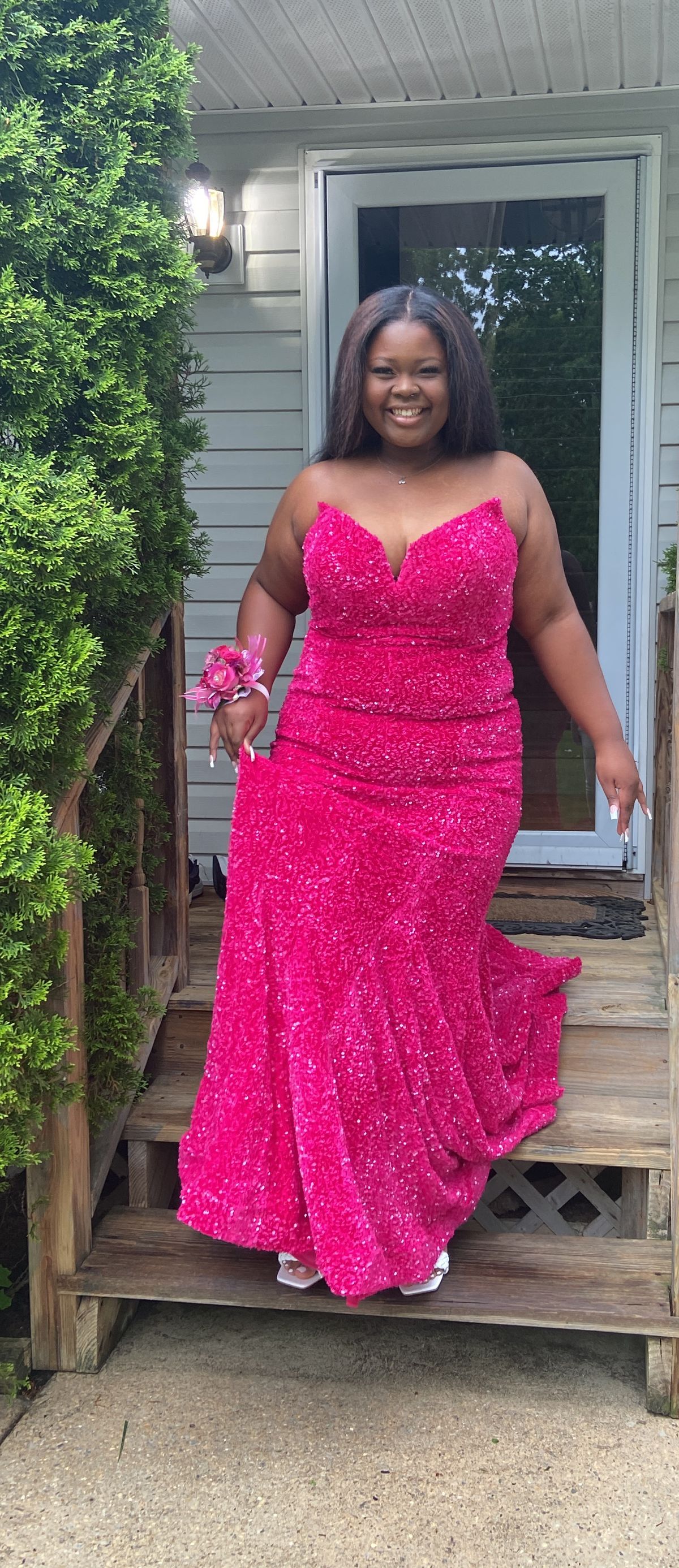 Plus Size 16 Prom Pink Floor Length Maxi on Queenly