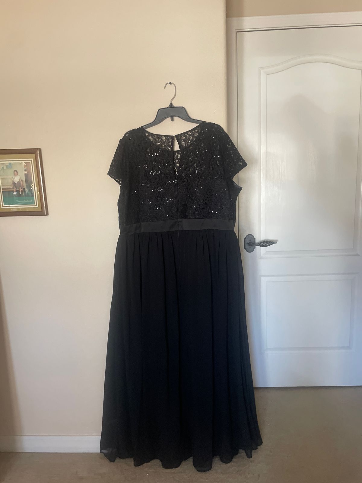 Plus Size 20 Lace Black A-line Dress on Queenly