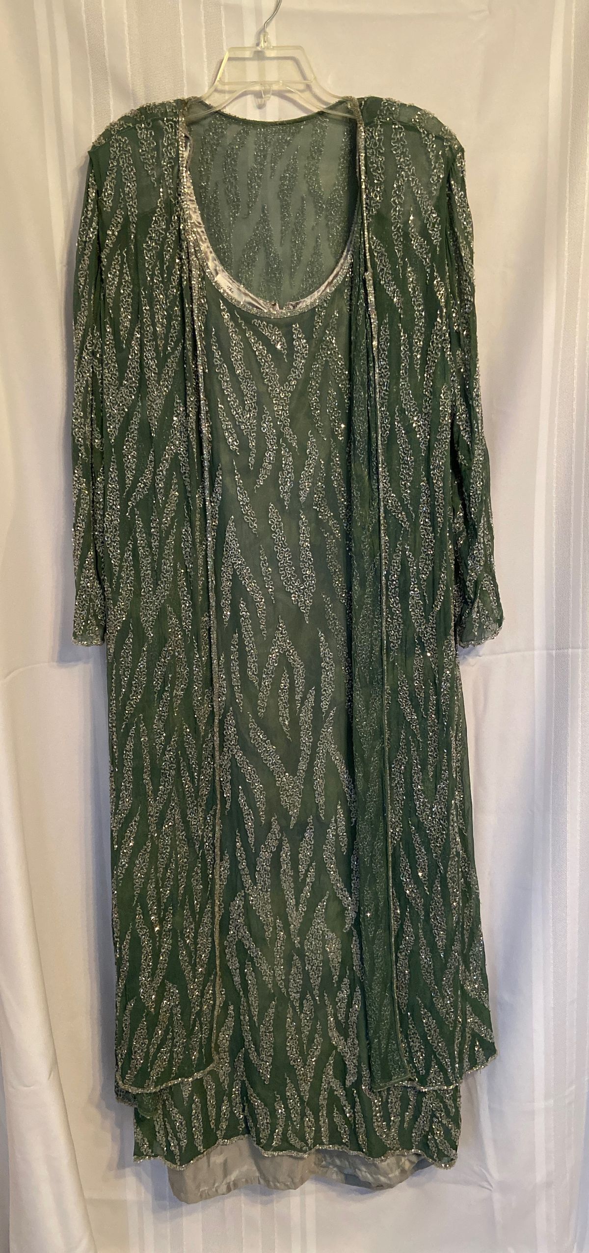 Size 2X Green Floor Length Maxi on Queenly