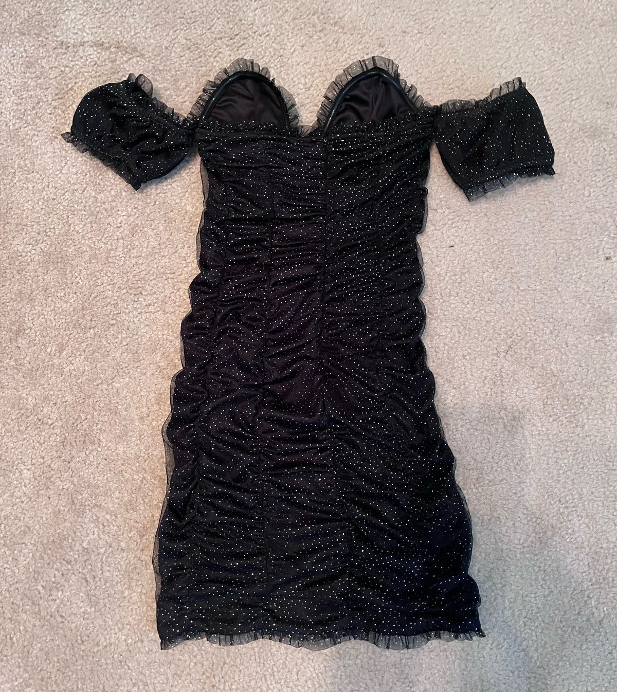 Forever 21 Size S Nightclub Off The Shoulder Black Cocktail Dress on Queenly