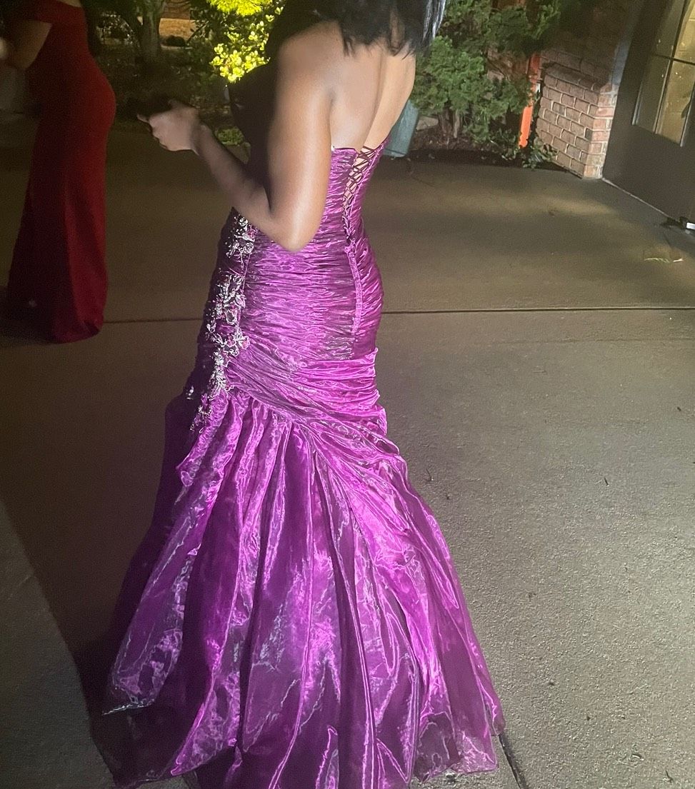 Size 4 Prom Purple Mermaid Dress on Queenly