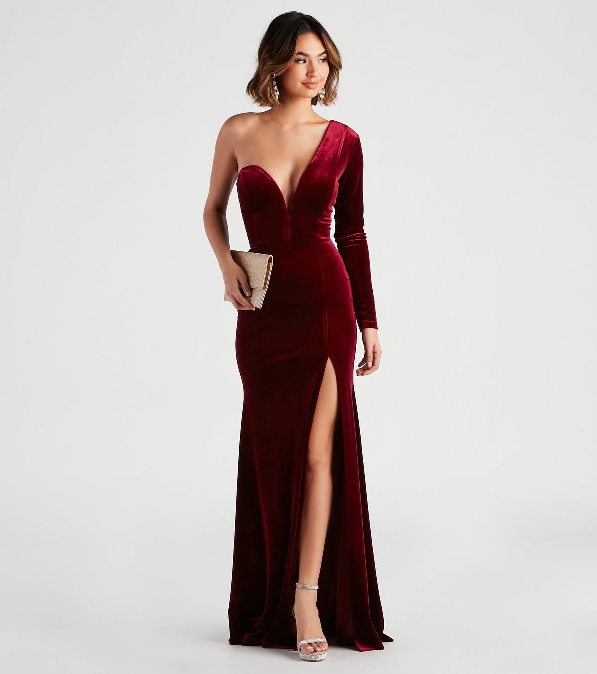 Style 05002-2771 Windsor Size XS Prom Long Sleeve Velvet Red Side Slit Dress on Queenly
