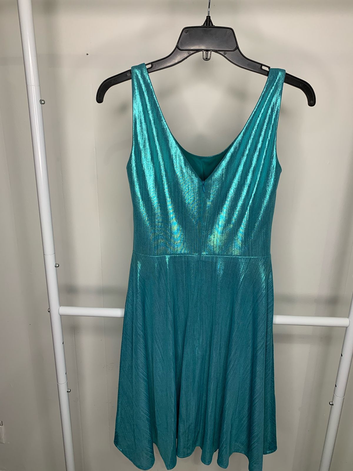 Ashley Lauren Size 2 Prom Blue Cocktail Dress on Queenly