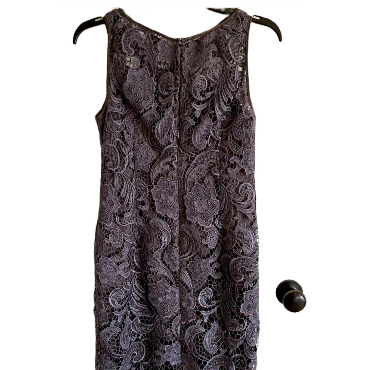Adrianna Papell Size 4 Gray Cocktail Dress on Queenly