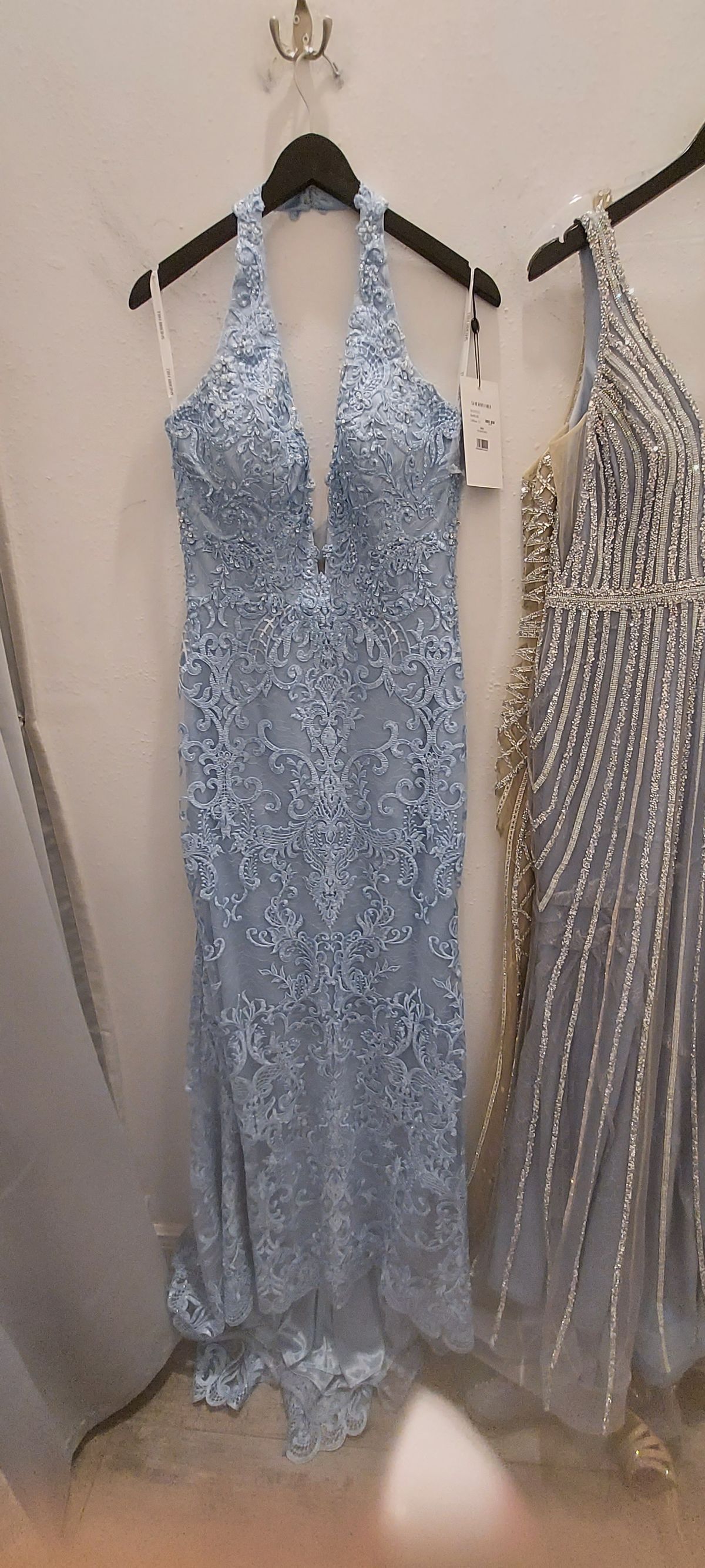 Sherri Hill Size 12 Prom Plunge Lace Light Blue Mermaid Dress on Queenly