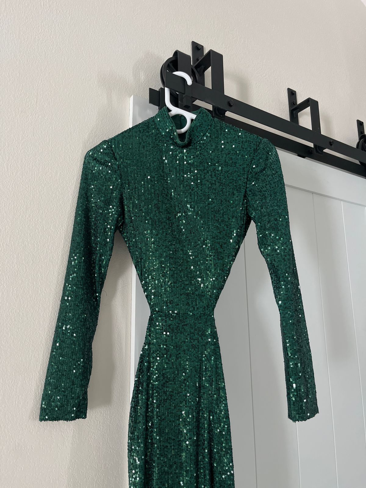 La Femme Size 0 Prom Green Side Slit Dress on Queenly
