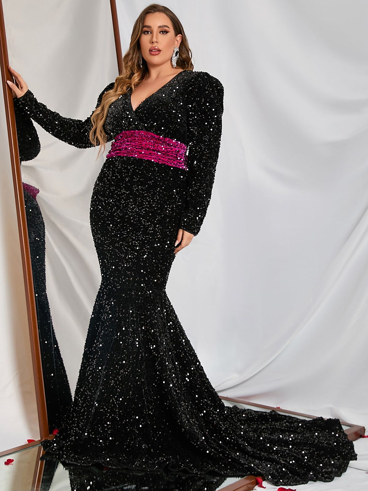 Style FSWD0422P Faeriesty Size 1X Long Sleeve Sequined Black Mermaid Dress on Queenly