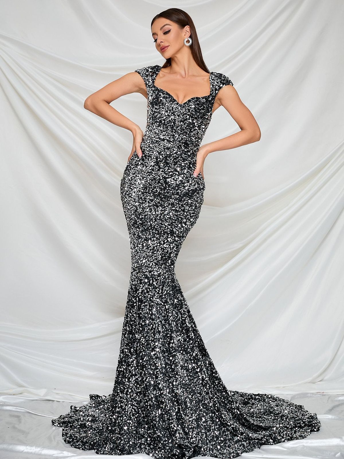 Style FSWD0397 Faeriesty Size M Sequined Silver Mermaid Dress on Queenly