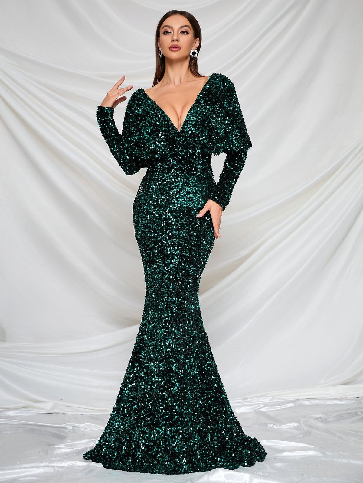 Style FSWD8017 Faeriesty Size S Long Sleeve Sequined Green Mermaid Dress on Queenly