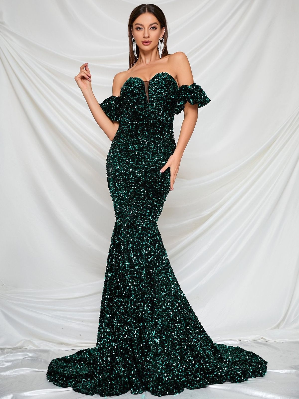 Style FSWD0455 Faeriesty Size XS Prom Off The Shoulder Sequined Green Mermaid Dress on Queenly