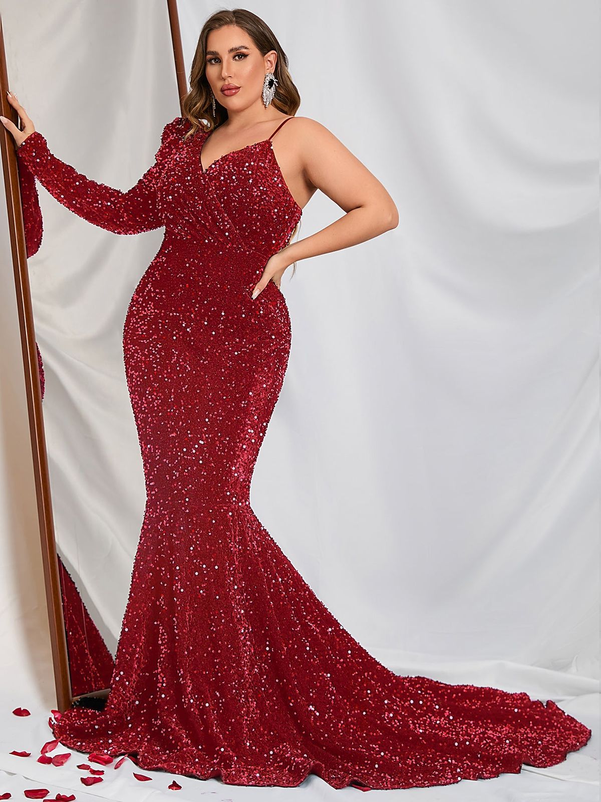 Style FSWD8016P Faeriesty Size 1X Prom Long Sleeve Sequined Red Mermaid Dress on Queenly