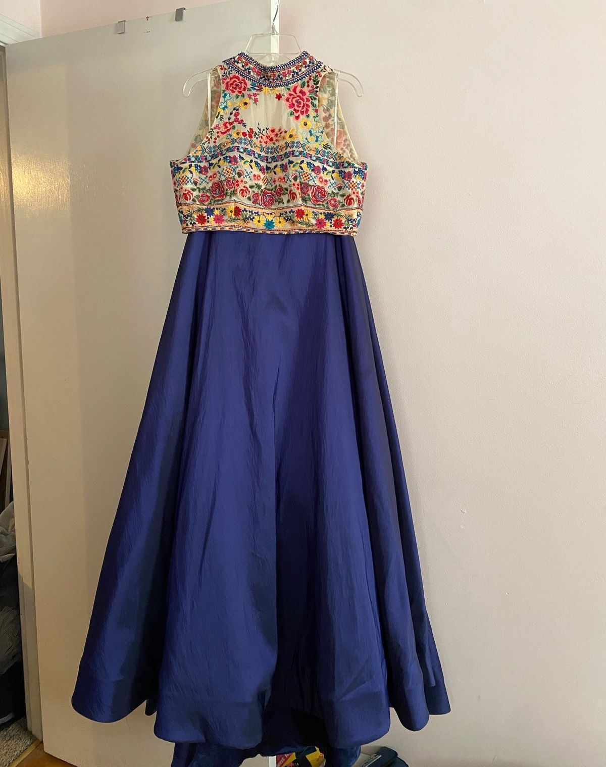 Sherri Hill Size 2 Prom Multicolor Dress With Train on Queenly