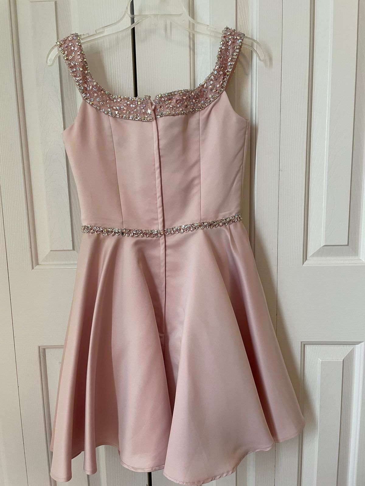 MoriLee Size 4 Homecoming Pink Cocktail Dress on Queenly