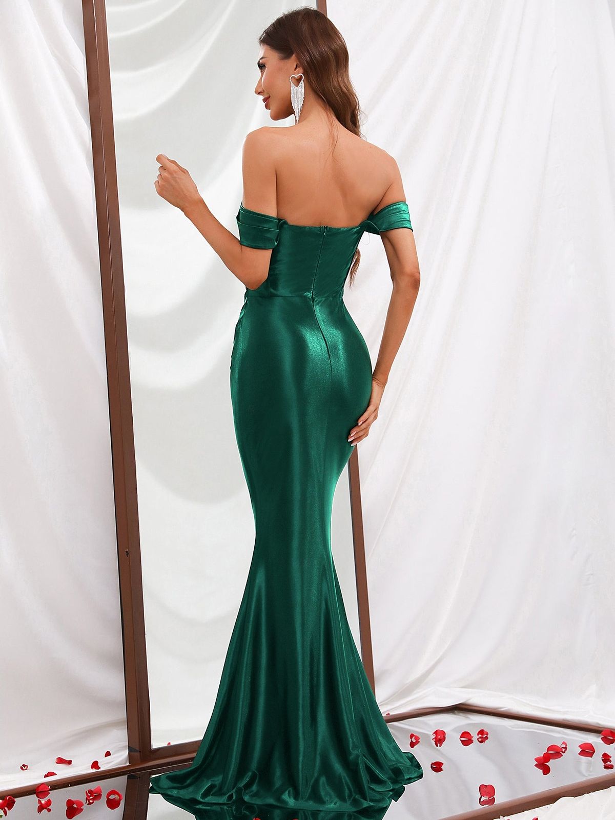Style FSWD0302 Faeriesty Size L Off The Shoulder Satin Green Mermaid Dress on Queenly