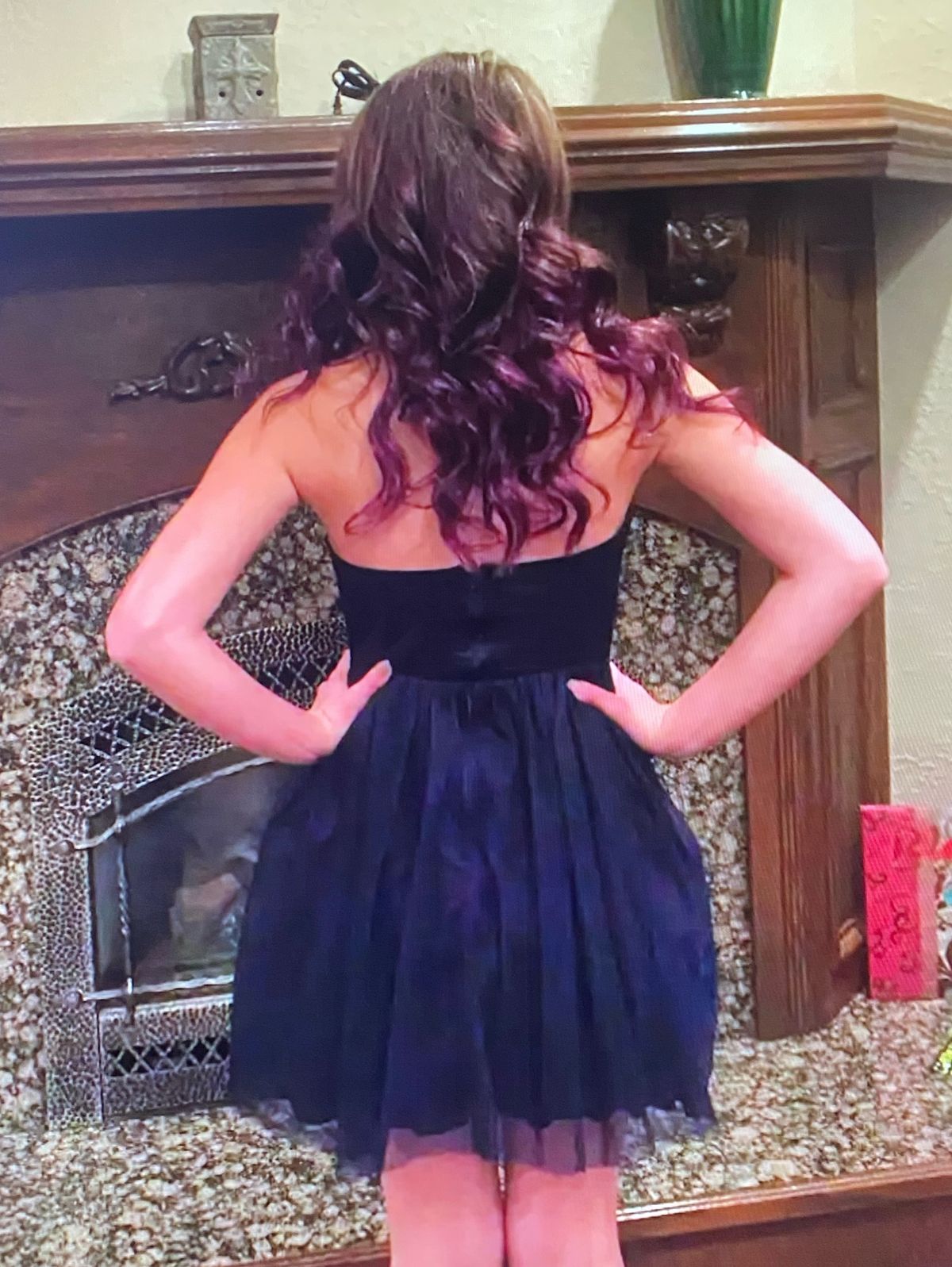 Size 4 Prom Sequined Navy Blue Cocktail Dress on Queenly