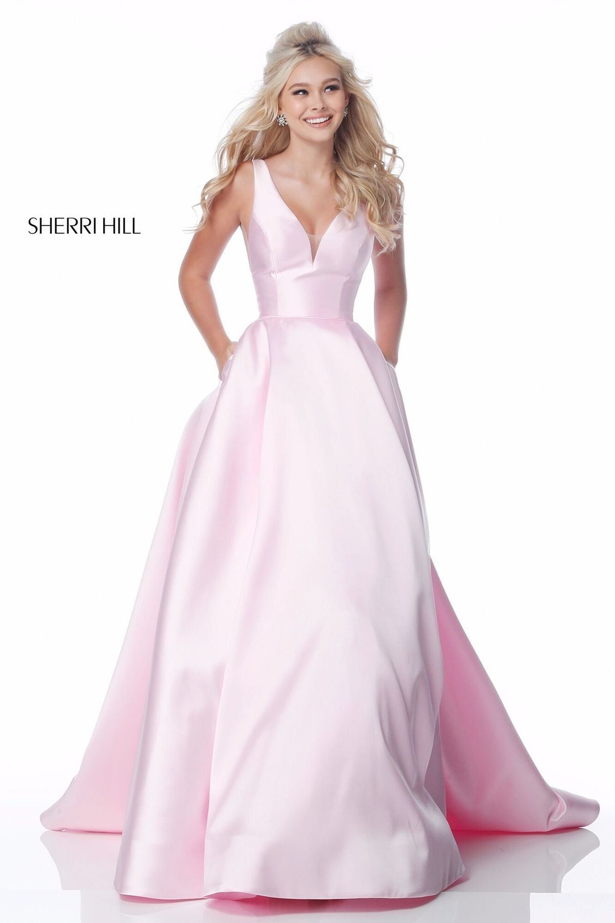 Sherri Hill Size 8 Prom Plunge Satin Light Pink Ball Gown on Queenly