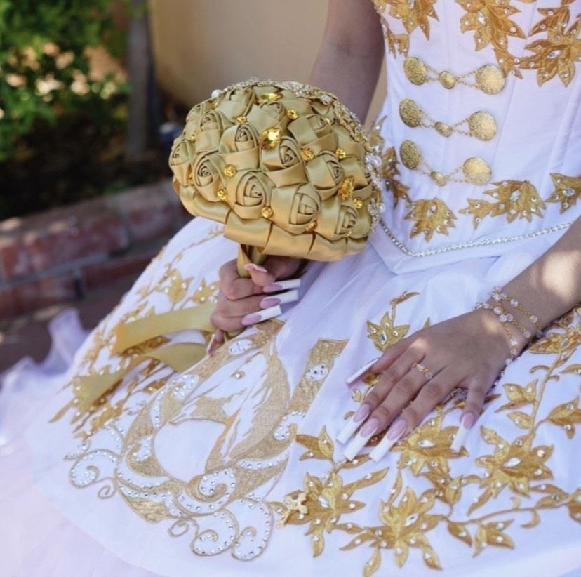 Size 6 Gold Ball Gown on Queenly