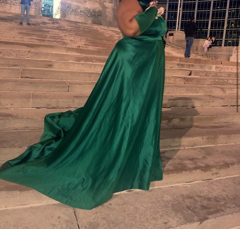 Fanciest Plus Size 16 Prom Green Ball Gown on Queenly