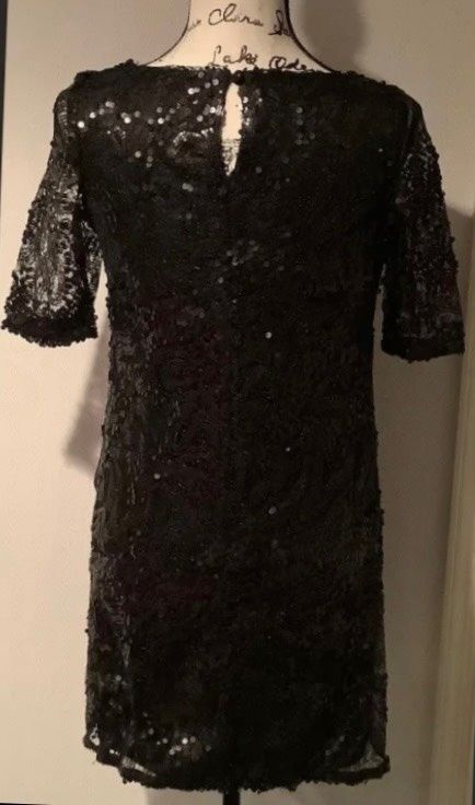 Jax Size 2 Sequined Black Cocktail Dress on Queenly
