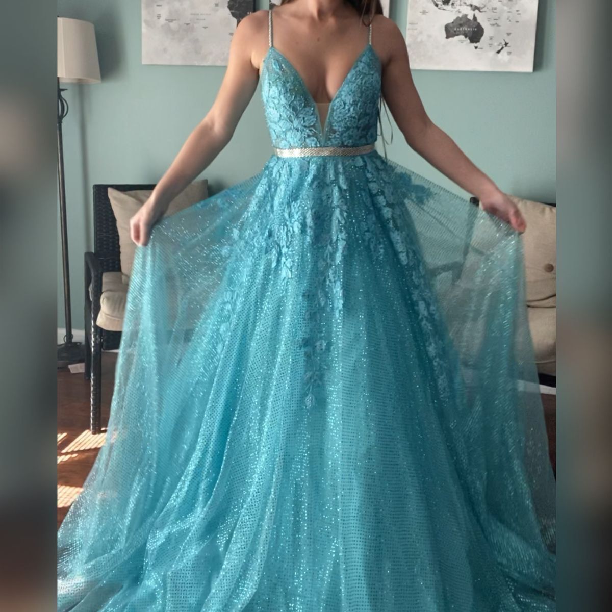 Jovani Size 4 Prom Plunge Lace Light Blue Ball Gown on Queenly