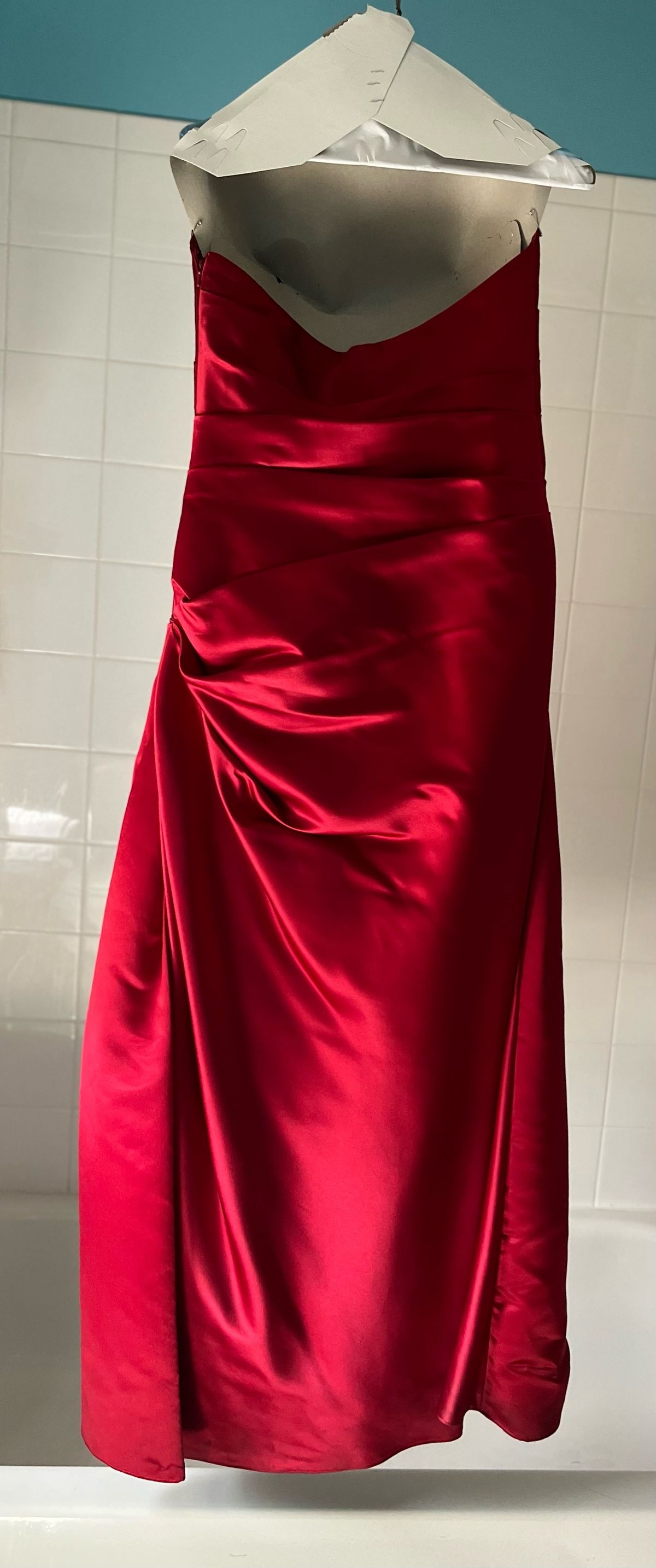 Watters & Watters Size 8 Homecoming Red Cocktail Dress on Queenly
