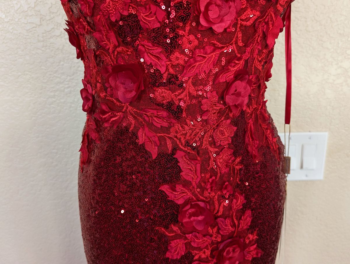 Style Red Sequined Floral Plunging V-Neck Mermaid Formal Gown Amelia Couture Size 4 Prom Plunge Floral Red Side Slit Dress on Queenly
