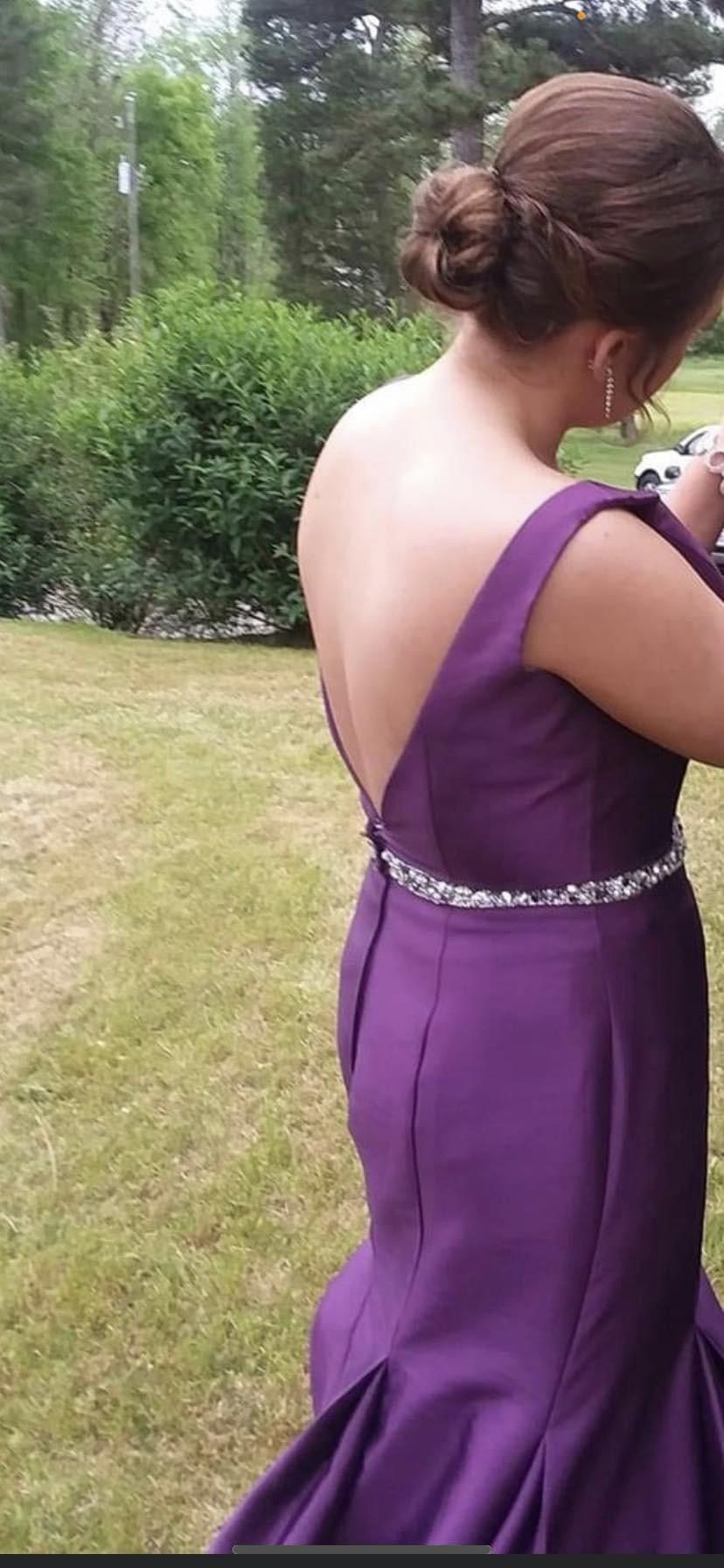 Size 8 Prom Purple Mermaid Dress on Queenly