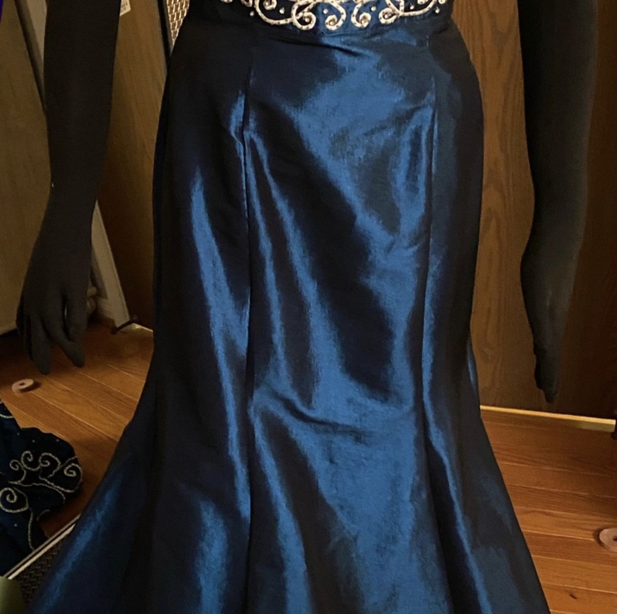Cinderella Divine Size M Prom Navy Blue Floor Length Maxi on Queenly