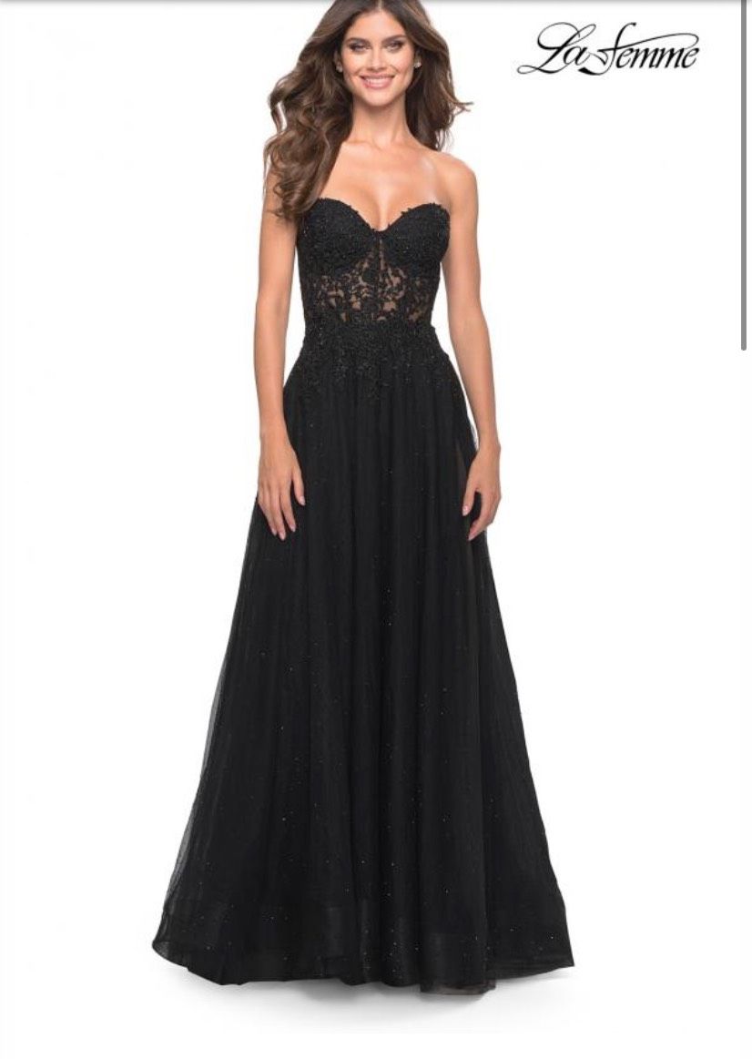 La Femme Size 2 Prom Black A-line Dress on Queenly