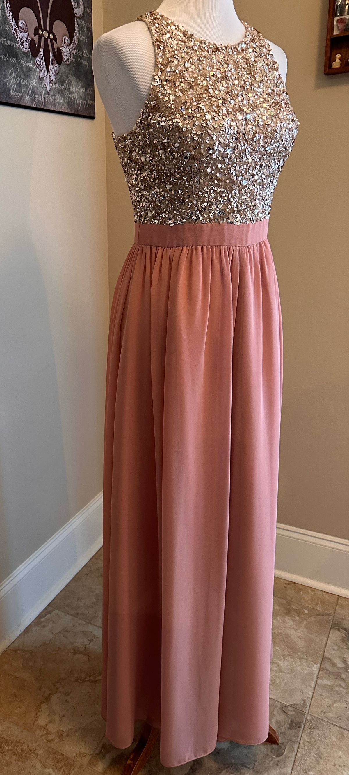 Size 8 Prom Sequined Coral A-line Dress on Queenly