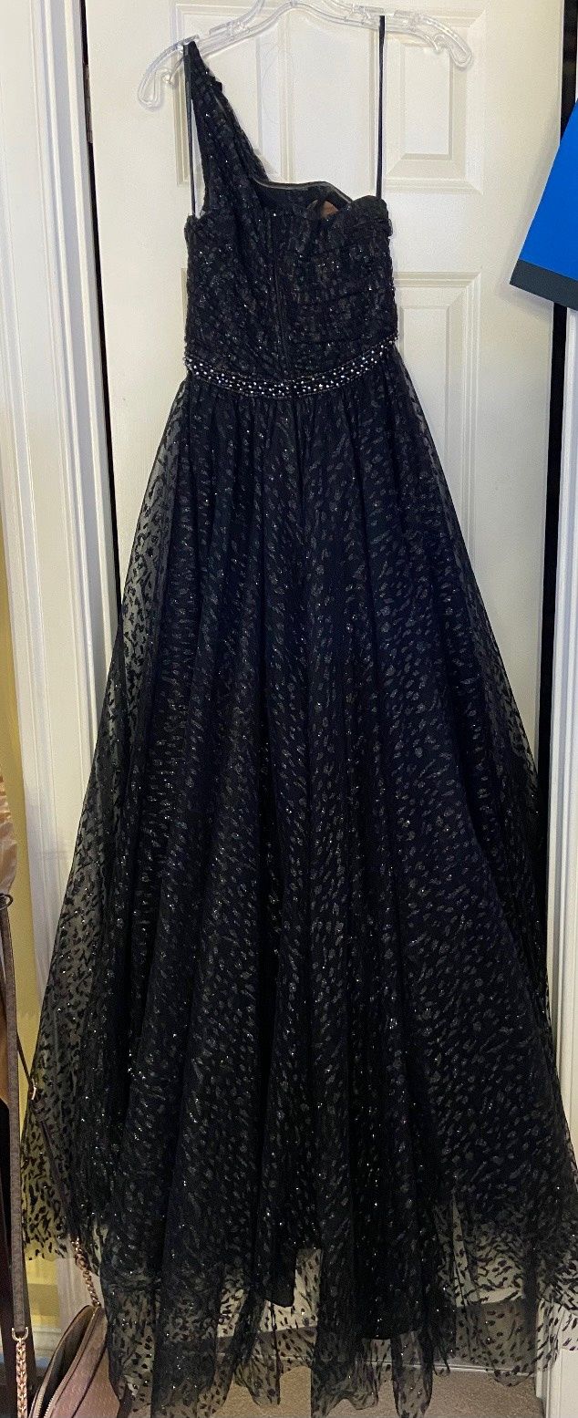 madeline gardener Size 8 Prom One Shoulder Black A-line Dress on Queenly