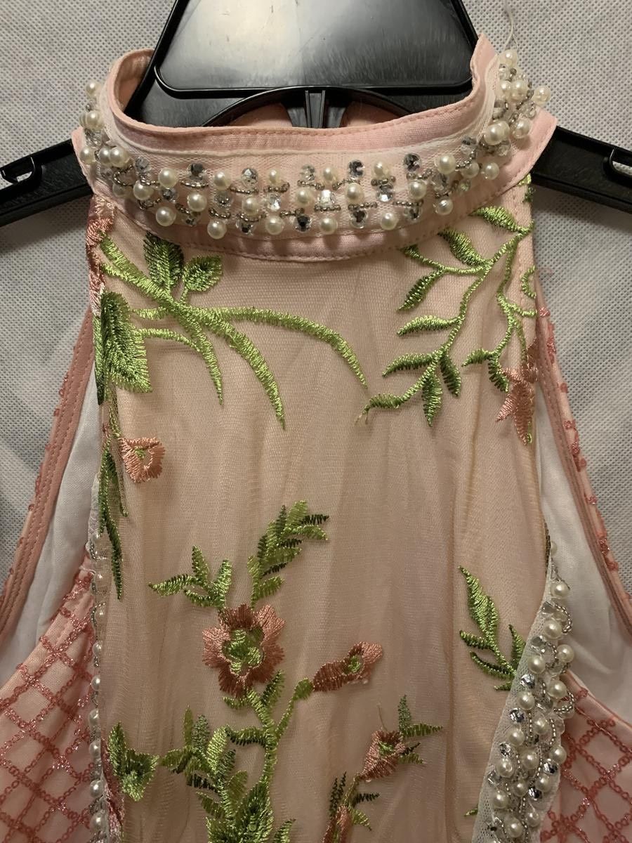 Pretty Little Things Size 4 Homecoming High Neck Floral Light Pink Cocktail Dress on Queenly