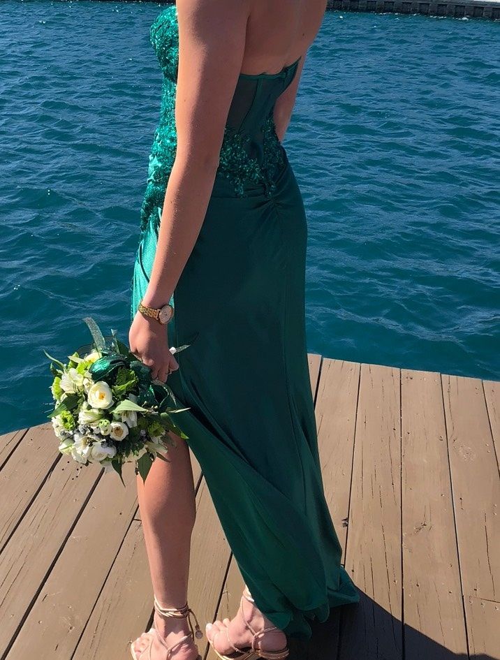 Size 8 Prom Green Side Slit Dress on Queenly