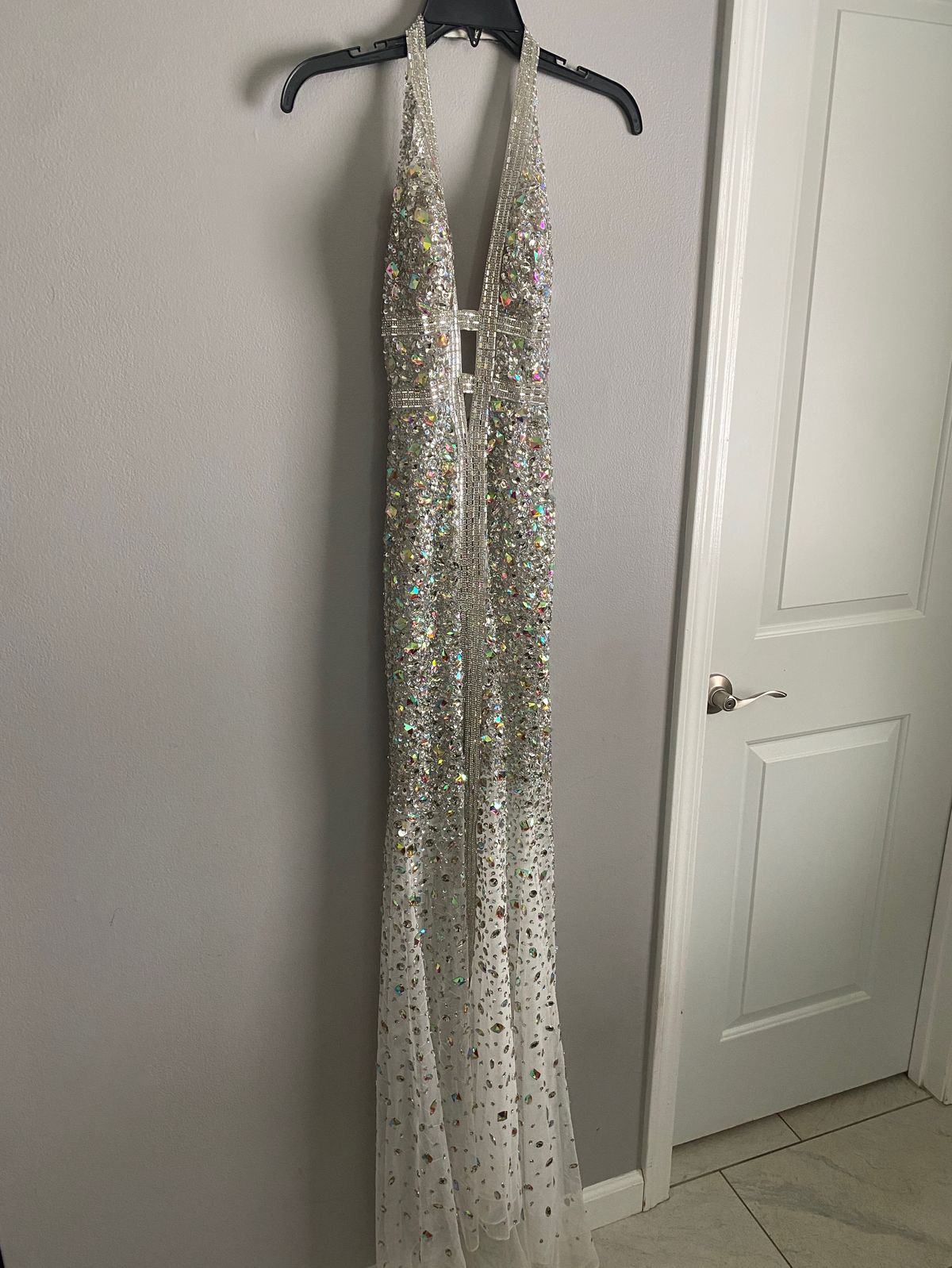 Jasz Couture Size 00 Prom Silver Floor Length Maxi on Queenly