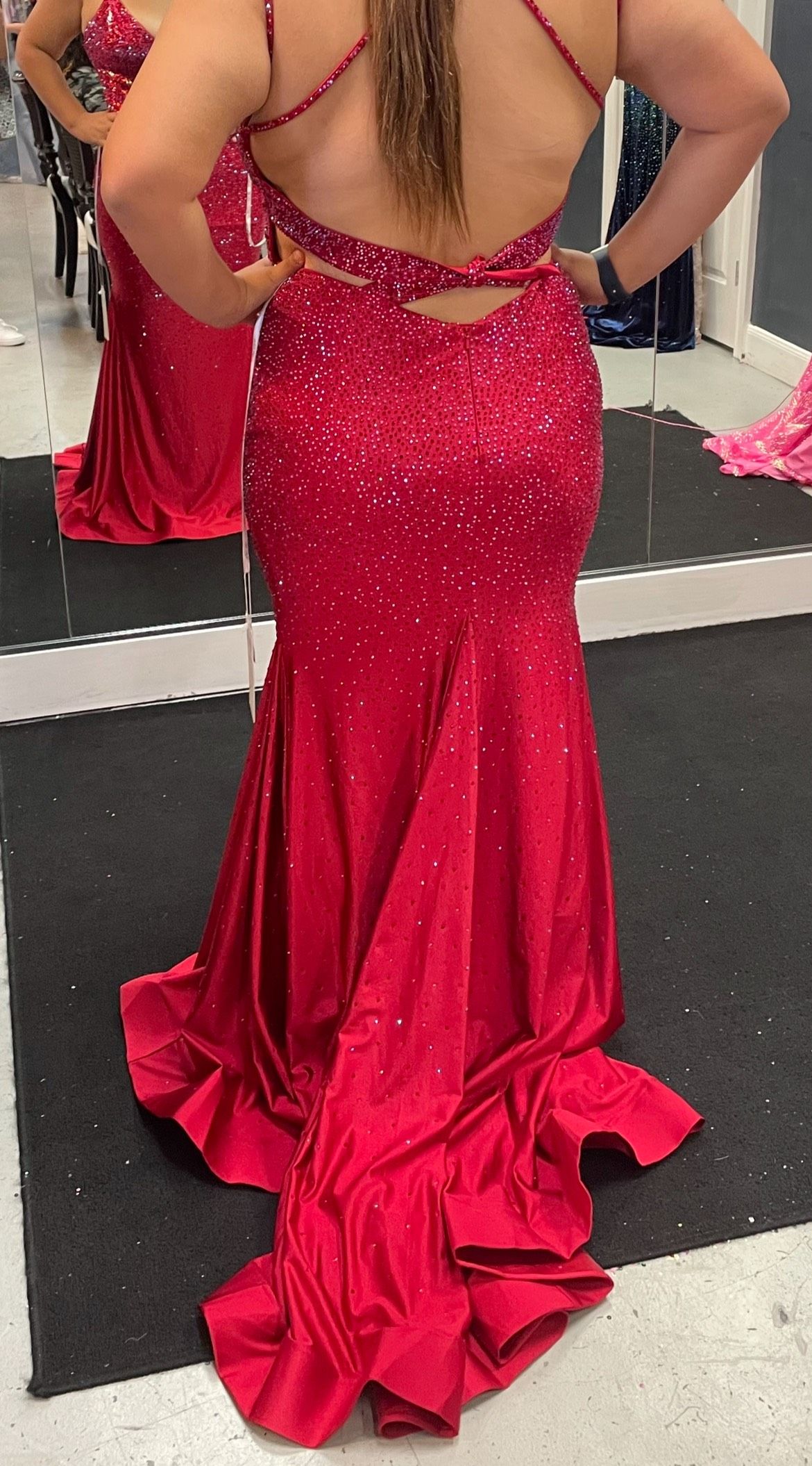 Ellie Wilde Plus Size 16 Prom Red Mermaid Dress on Queenly