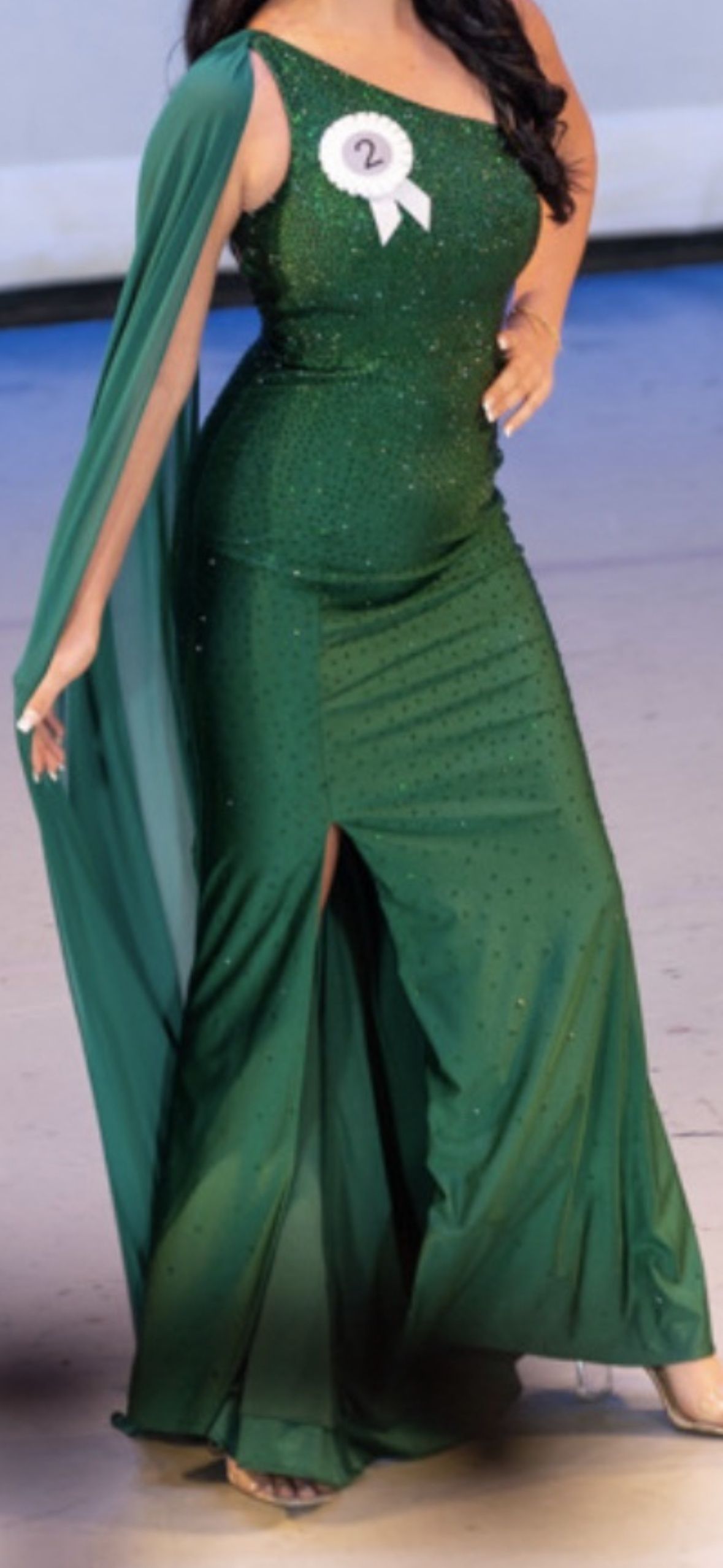 Size 6 Sequined Green Side Slit Dress on Queenly