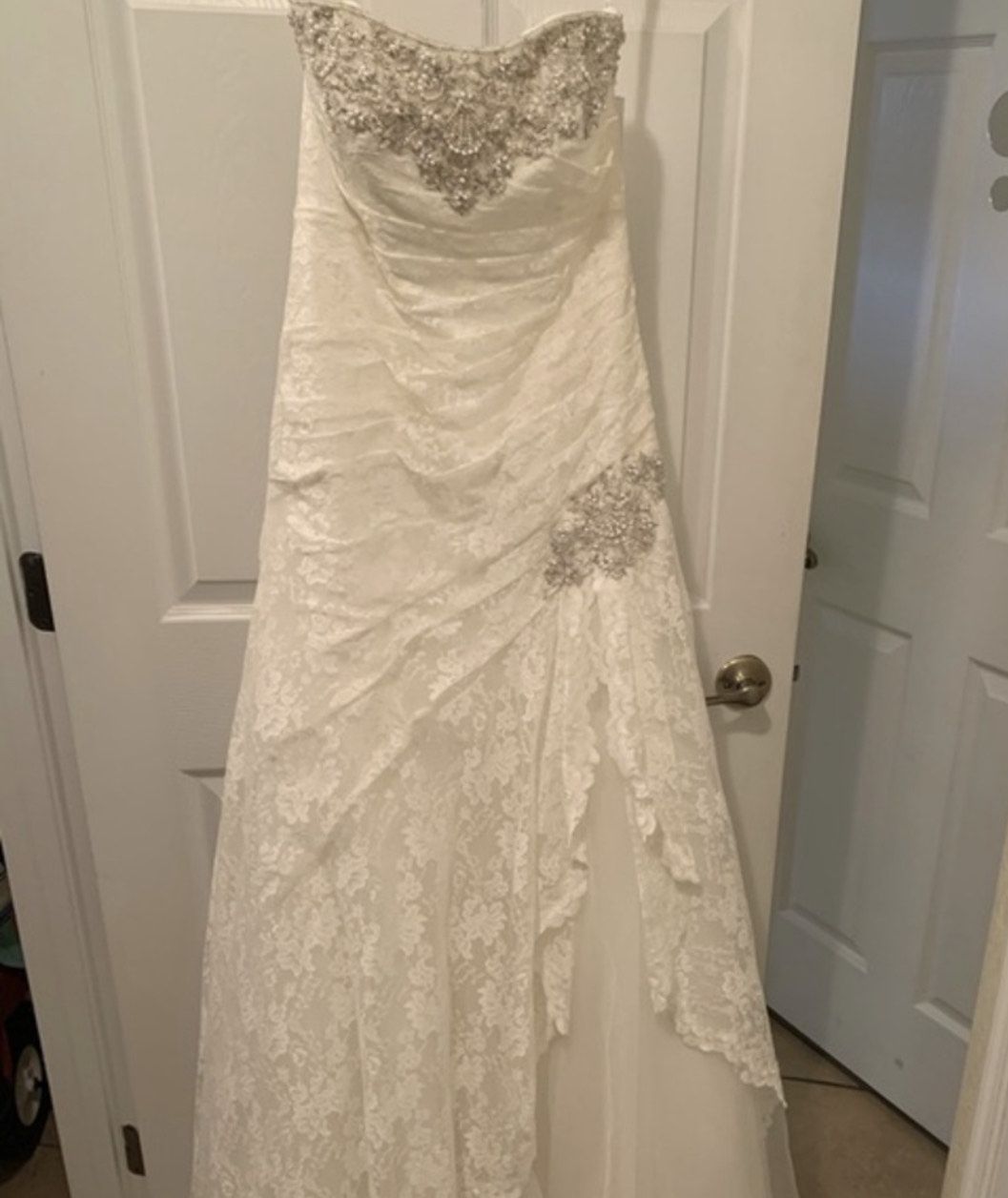 David's Bridal Size 8 Wedding White Floor Length Maxi on Queenly