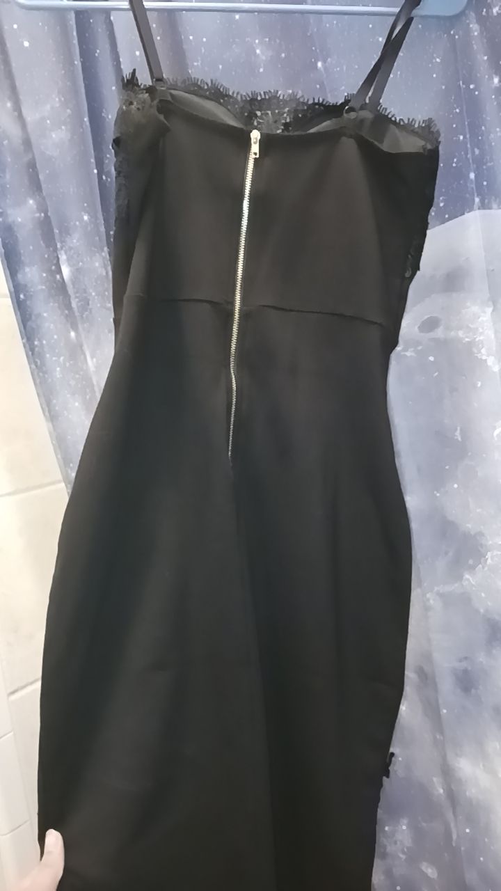Haute Monde Size 2 Black Cocktail Dress on Queenly